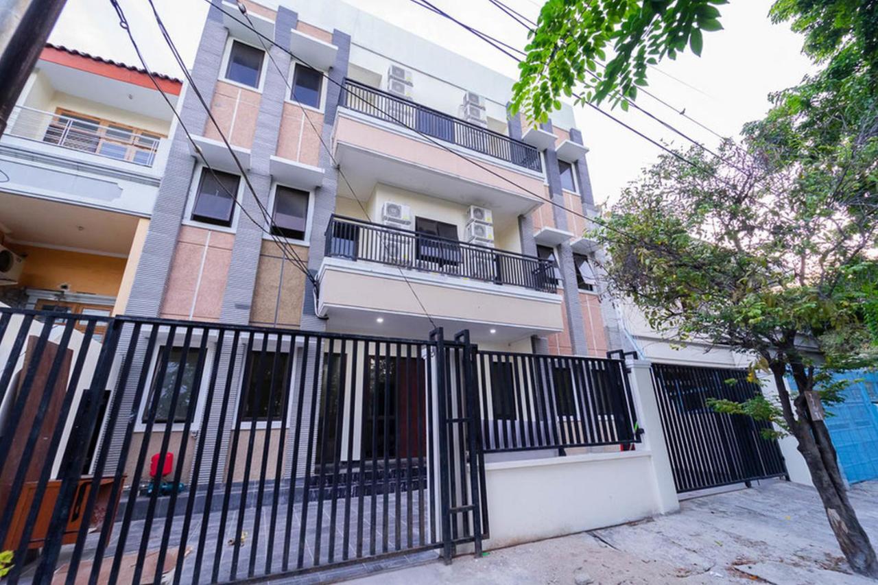 Koolkost Near Universitas Tarumanegara Jacarta Exterior foto